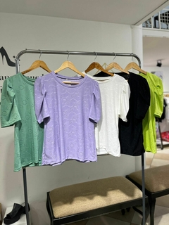 REMERAS CALADAS CON MANGAS
