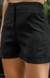 Short Lauren - Off White | Preto na internet