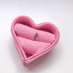 Piercing Coração Cravejado na internet