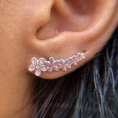 Brinco Ear Cuff Flores