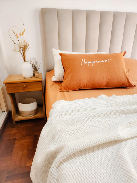 CUBRECAMA QUEEN TUSOR