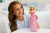 Mattel Muñecas de princesa de Disney, Aurora Sleeping Beauty Posable Fashion Doll con ropa y accesorios brillantes, juguetes de películas de Disney en internet