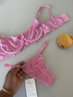 Conjunto Gabriela na internet