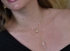 Juego de Cadena con alas y un cuarzo blanco + aretes