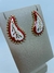 BRINCO GOTA PAISLEY RAMOS DOURADOS COM VERMELHO ESMALTADO - comprar online