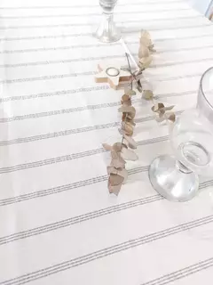 Mantel de tussor blanco con rayas triples grises -1.5 x 2 mts en internet