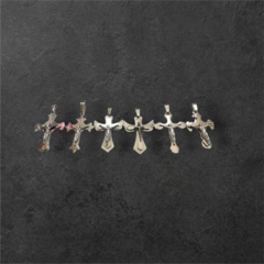 Dije Cruz de acero entrega al azar - Shes Accesorios