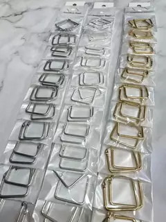 Aros acero dorado cuadrado X docena - comprar online