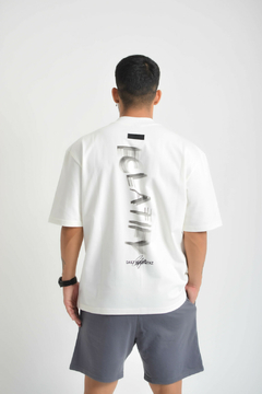 REMERA NIZA OFF WHITE - BOXY OVER - tienda online