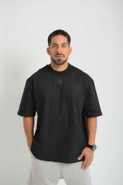 REMERA NIZA NEGRO -BOXY OVER - comprar online