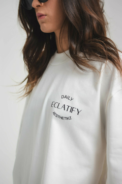 REMERA ANTIBES OFF WHITE - BOXY OVER - comprar online