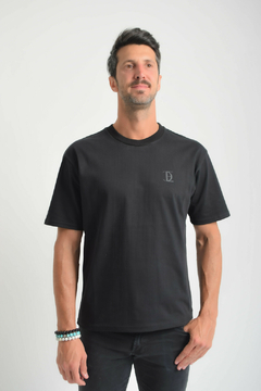 REMERA RENNES NEGRO - STANDARD