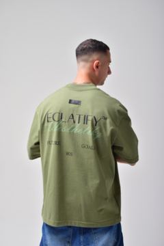 REMERA WHITNEY - BOXY OVER