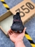 Yeezy 350 "Black Reflective" na internet