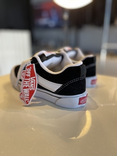 VANS KNU SKOOL na internet