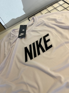 CAMISETA NIKE DRI-FIT na internet