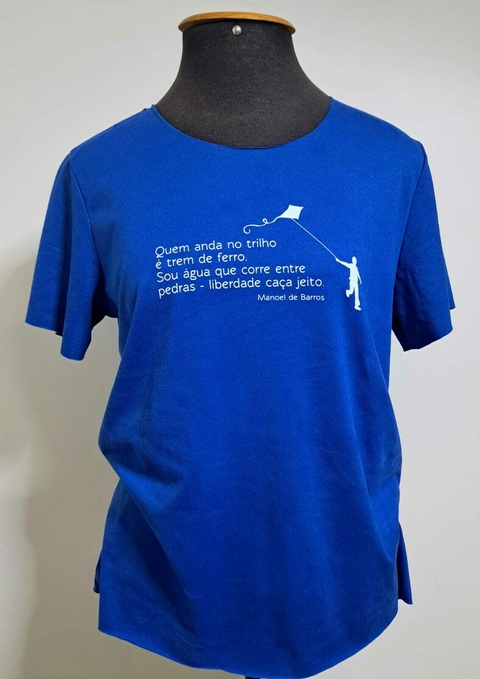 Blusa suede Manoel de Barros