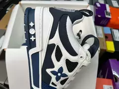 Louis Vuitton Skate Bico Arredondado Azul-Branco na internet