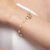 Pulseira Laço Pérolas Barrocas - comprar online