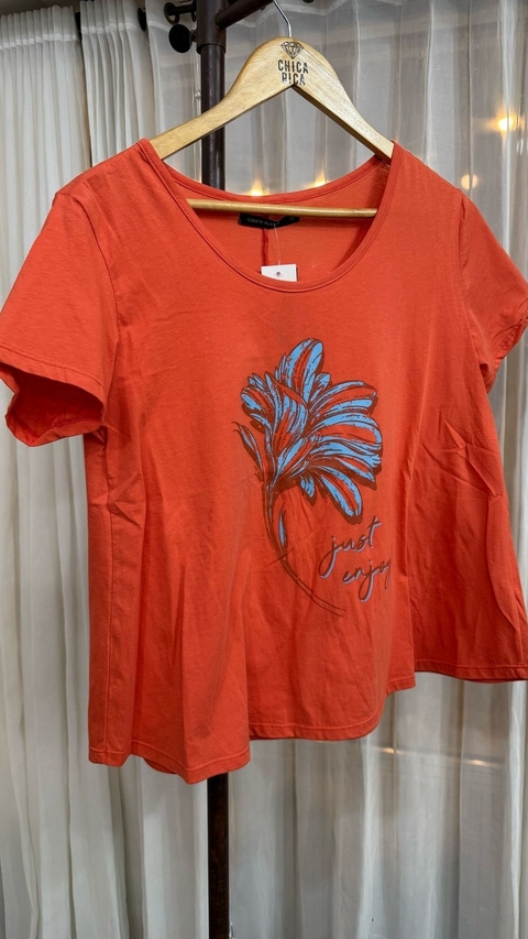 Remera Flor