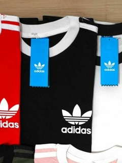 Remera Retro” Adidas” - CHICA RICA