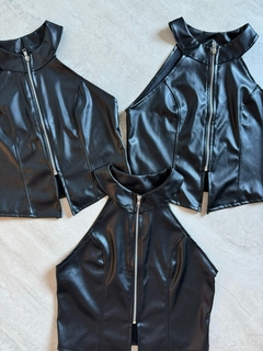 Top Emilia - comprar online