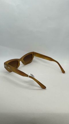 Óculos de Sol Lion - Gatica Caramelo -00059018990 - comprar online