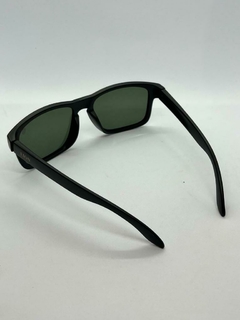 Óculos de Sol Berlim Lion Polarizado - Lente Verde 5314990 na internet