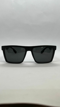 Óculos de Sol Lion Guaecá Polarizado - Preto 39618990 - comprar online