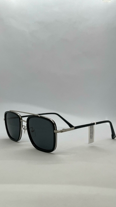 Óculos de Sol Lion Tamandaré - Preto 11719990 - comprar online
