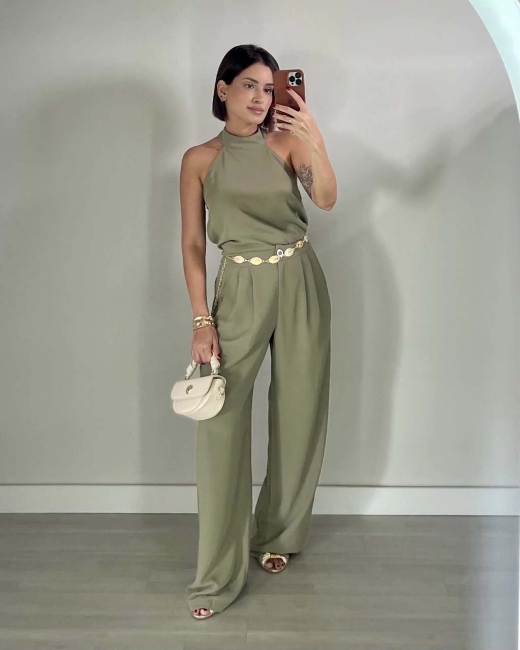 Conjunto frente única e calça
