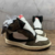 Jordan 1 Retro High Travis Scott na internet