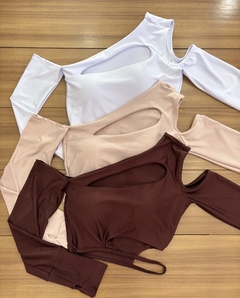 Cropped angelical