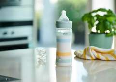Mamadera CHICCO Well Being Colors 250ml - comprar online
