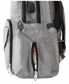 Mochila Maternal PUNTI gris claro con candado y puerto USB - tienda online