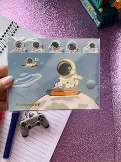 Caixa Astronauta - Jovem na internet