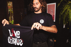 Banner da categoria Roupas e Acessórios