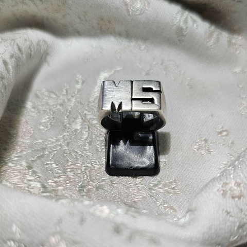Sello calado de plata (personalizado)