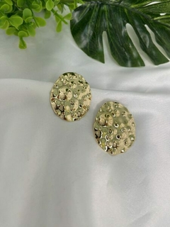Brinco Oval Chapa Banhada a Ouro 18k