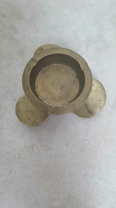 Decorativa hélice de barco em bronze, em forma de cinzeiro na internet