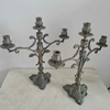 Par de candelabros para três velas em bronze todo trabalhado