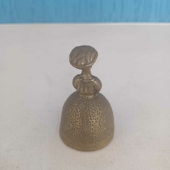 Lindíssimo sino em bronze formato de mulher Baiana - comprar online
