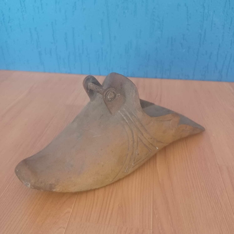 Grande sapata em bronze pesado