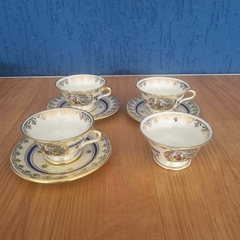 Grande jogo de café em porcelana Mauá contendo