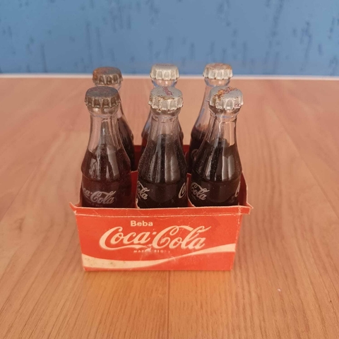 Engradado Vintage de Coca-Cola, garrafas em vidro engradado em papel