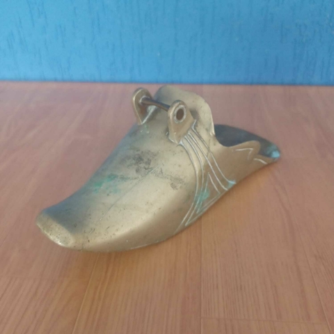 Sapata em pesado bronze