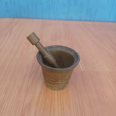 Almofariz com pilão em bronze