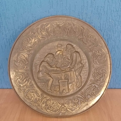 Grande e belissimo prato de parede Martelado de Taverna - comprar online