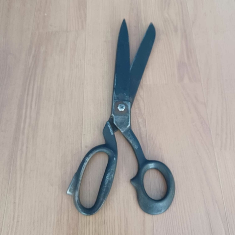 Enorme Tesoura de Alfaiataria Corneta Brasil