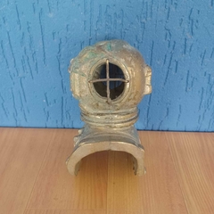 Réplica em bronze de escafandro clássico de mergulho